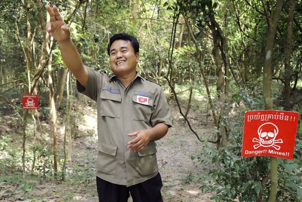 （４９）カンボジア　　贖罪と平和への願い胸に　地雷除去続ける元少年兵　 　博物館設立、残虐さ訴え